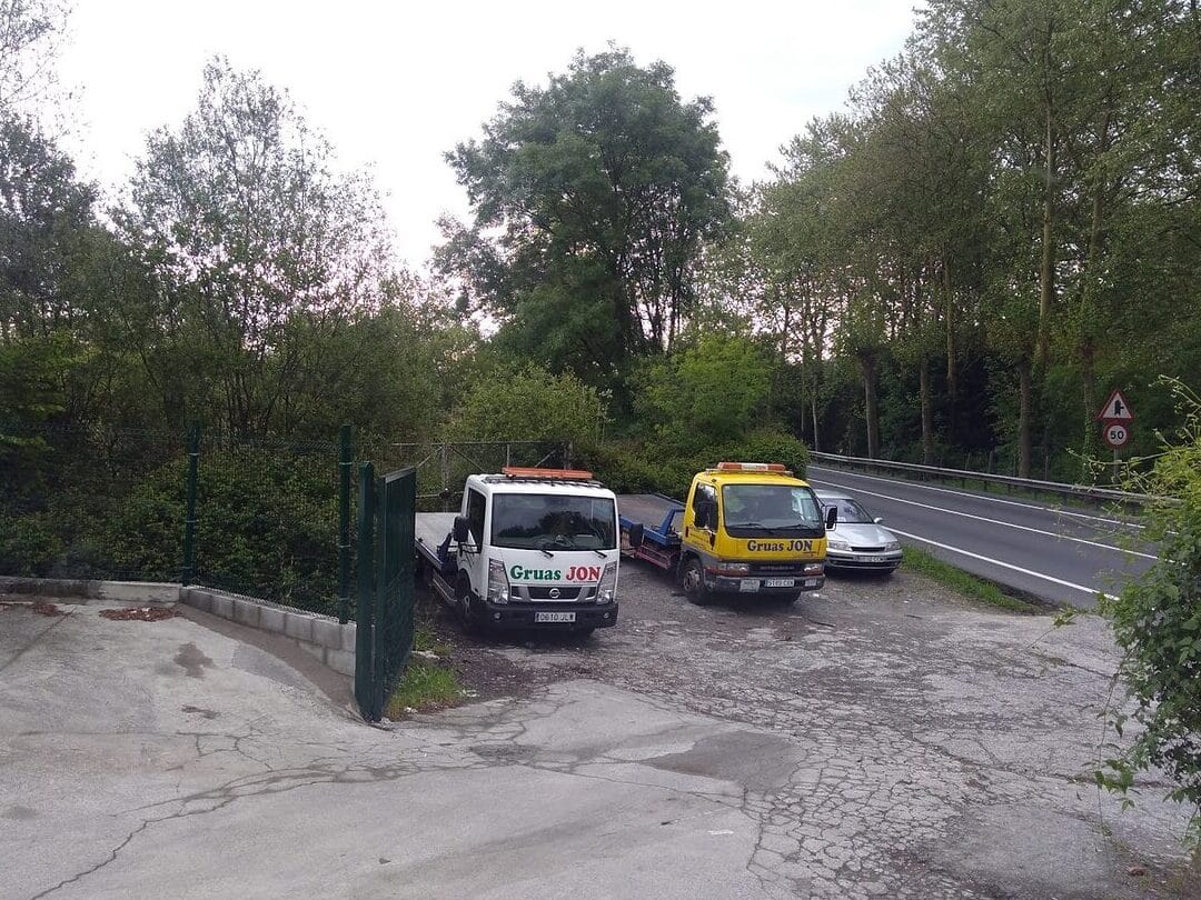 gruas y desguaces jon